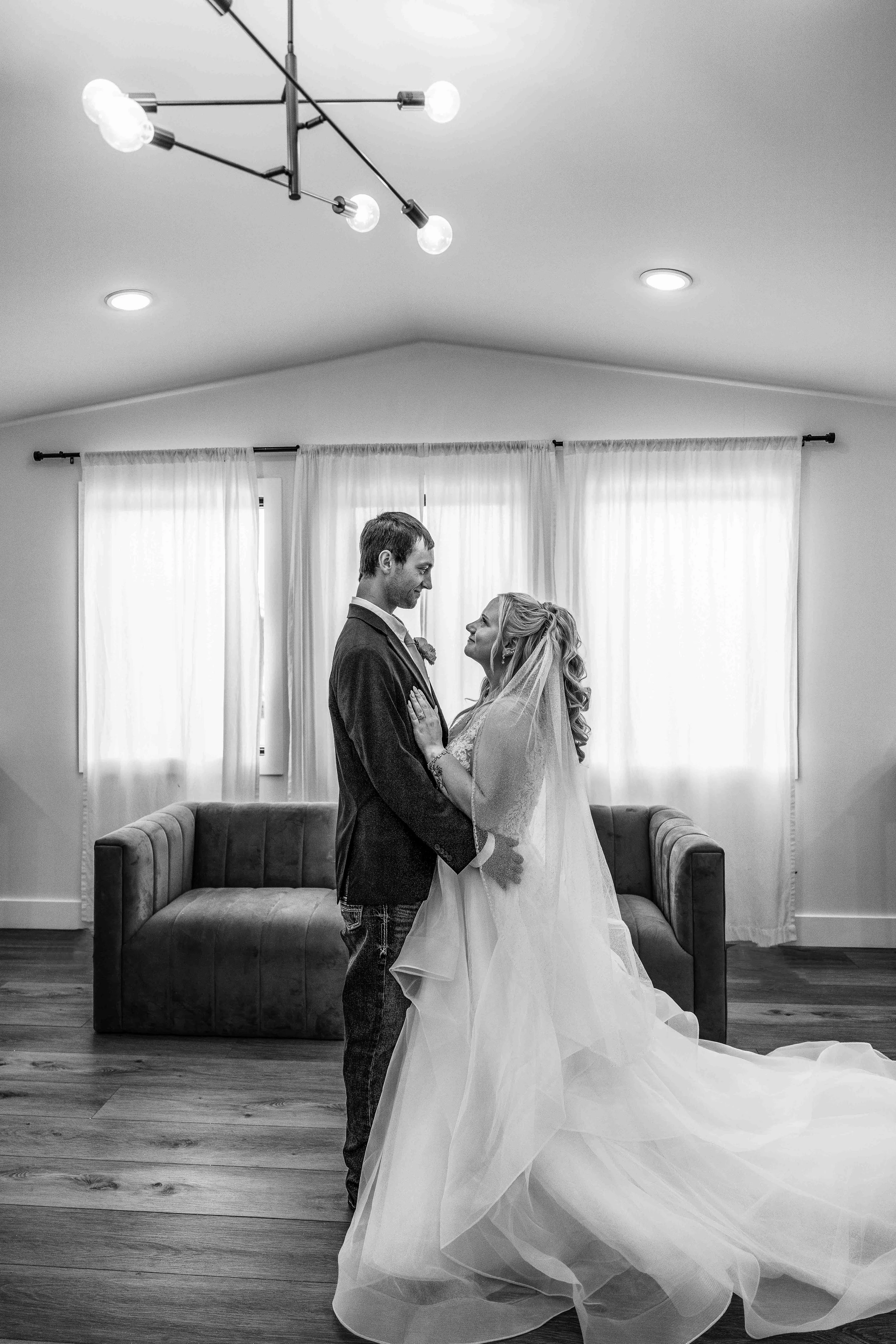 Cedar Rapids IA Editorial Wedding Photography
