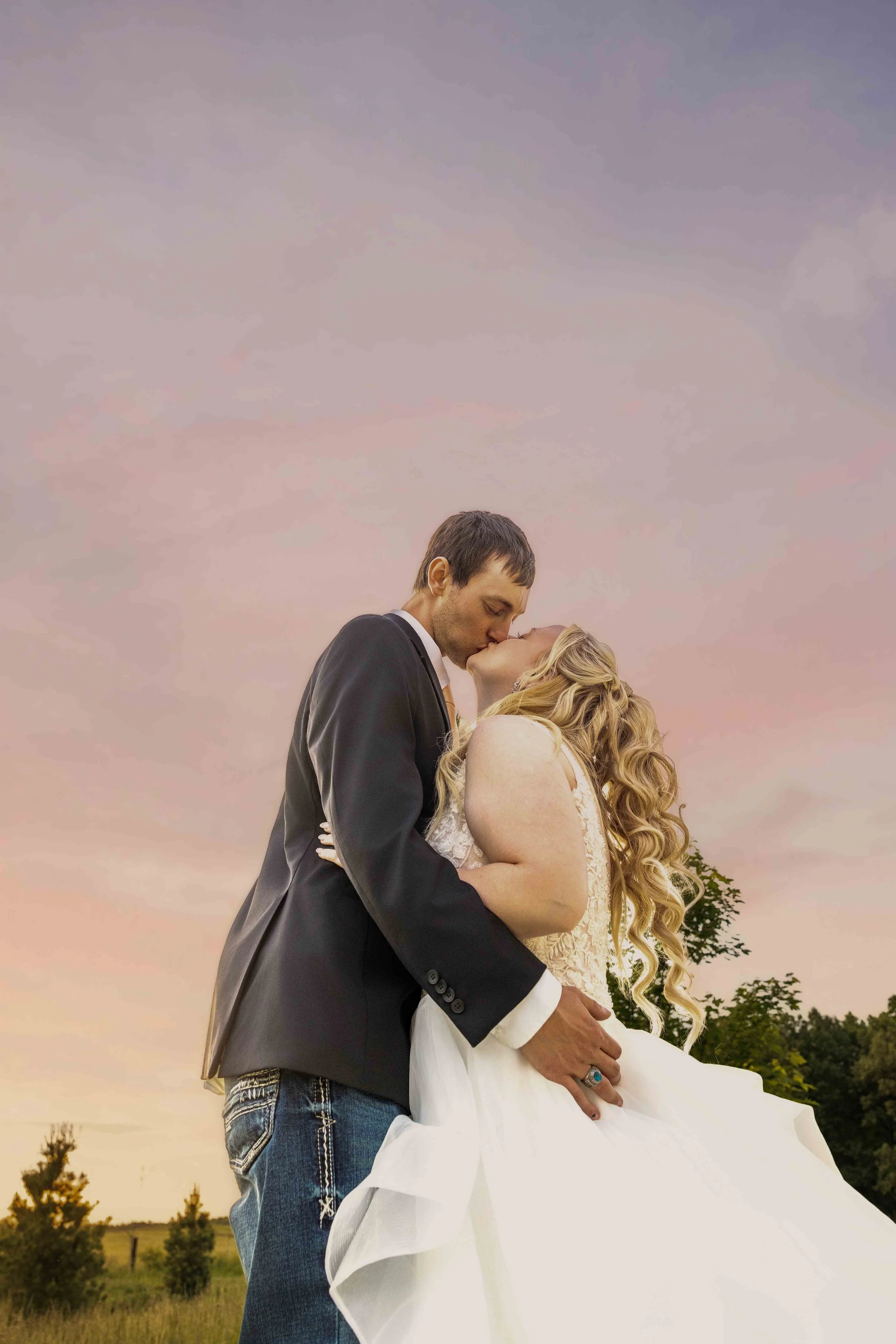 Romantic Wedding Portraits in Eastern Iowa