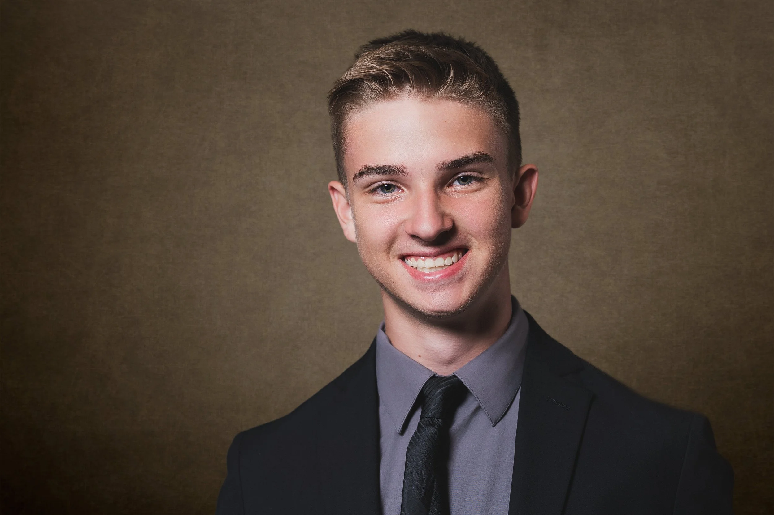 Senior Boy Photography in Janesville, Wisconsin – Michael’s Story