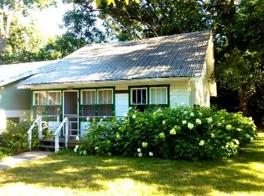 Staff Cottage.jpg