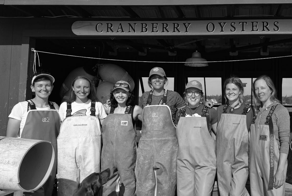 Dockside sale on Great Cranberry this Friday 2-3 pm &mdash; oysters brought to you by the finest crew around and some pretty cute farm dogs🌊