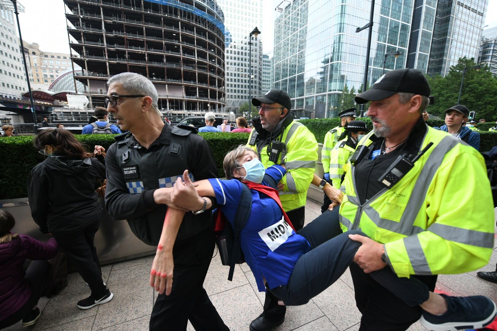 2021-Sep-3-midwife-protest-jpmorgan.jpeg