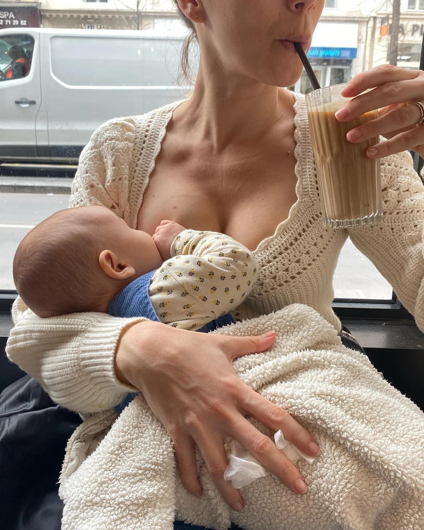 D9B7F864-EDD6-4FDB-9FA2-C706714B2D76