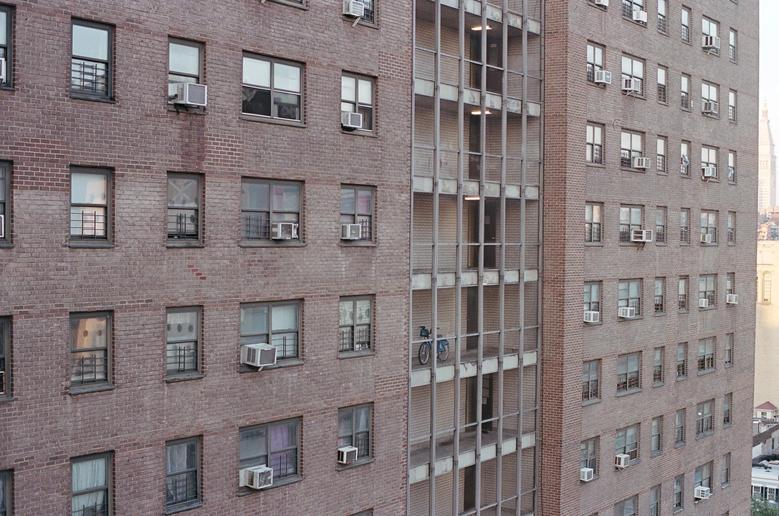 44410004.jpg