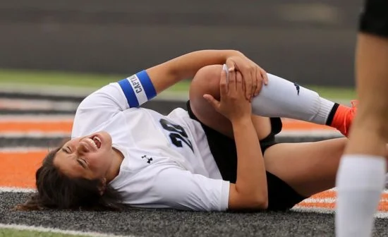 knee injury soccer