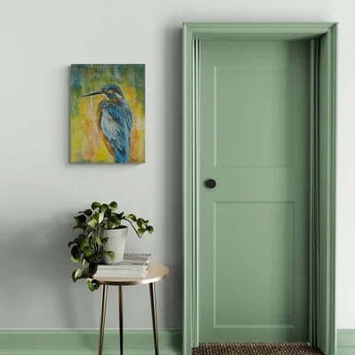 E1858 king fisher hallway-with-door-and-plant.jpg