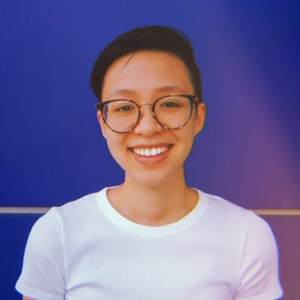 Vân Anh (they/them) is a Việt-American digital artist and garment maker. Their work explores avenues for identity construction and world building with the use of traditional garment production techniques and 3D CAD tools. By constructing new realities and avatars to inhabit them, Vân Anh hopes to complicate notions of otherness and belonging (especially in regards to the queer, Việt identity). They recently graduated from Parsons the New School for Design and are currently based in New York City.