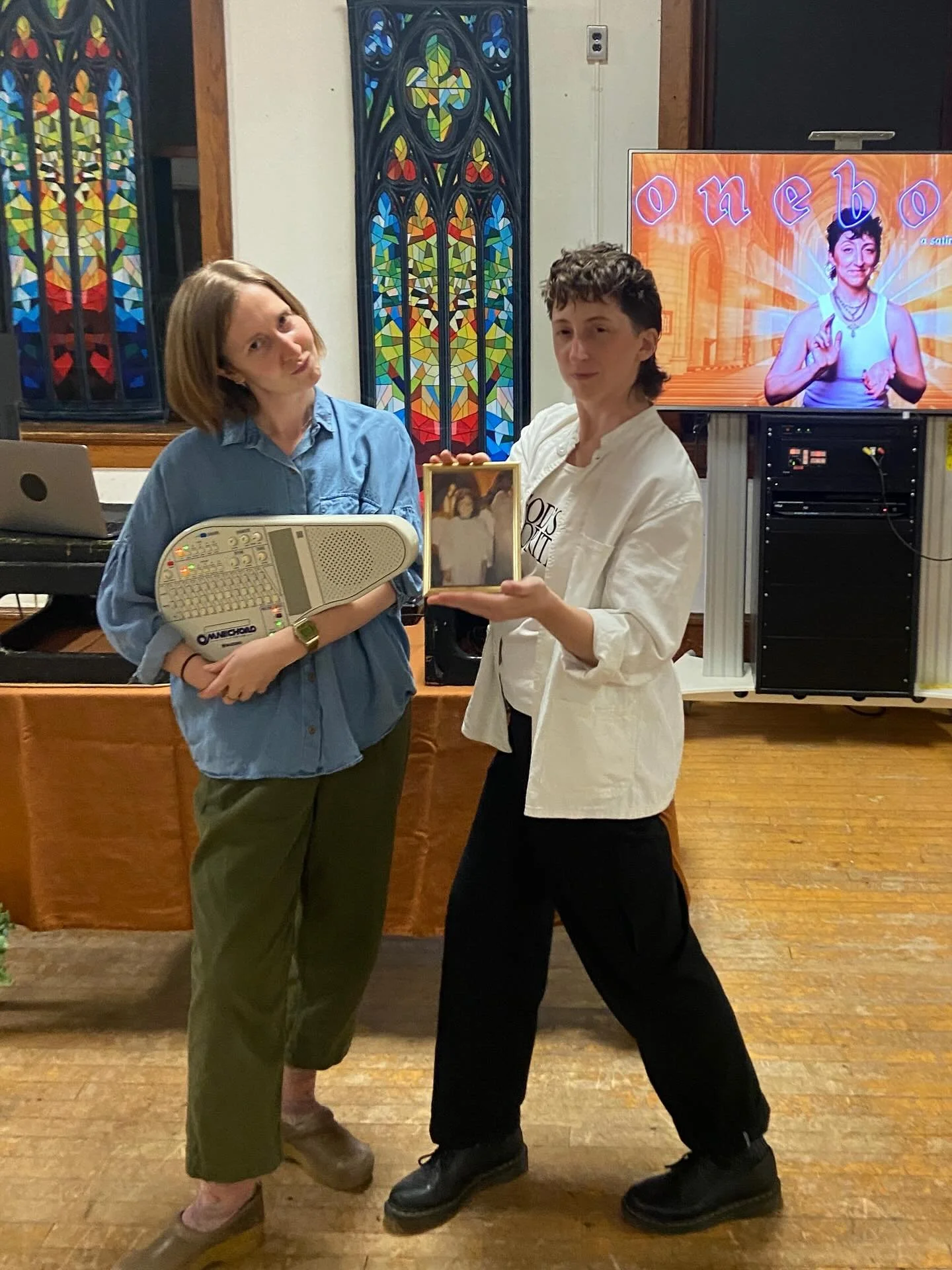 WE DID ITTTTT 
.
@katyearlybird you are a star and a treasure and the best doula i could&rsquo;ve ever had for ONE BODY this week. thank you for your care and brilliance and love and edits and wordsmithing and set design and deep understanding of thi