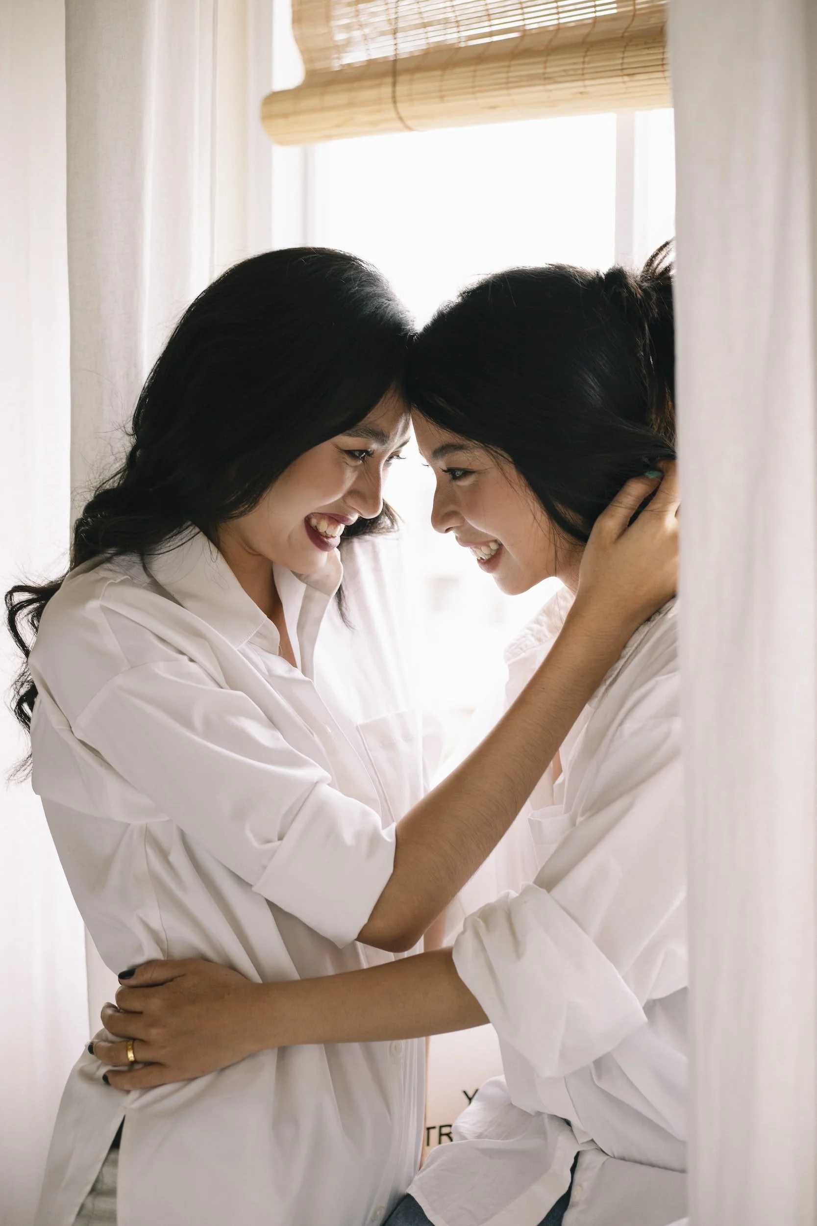 What obstacles are still facing the legalization of same sex marraige around the world  