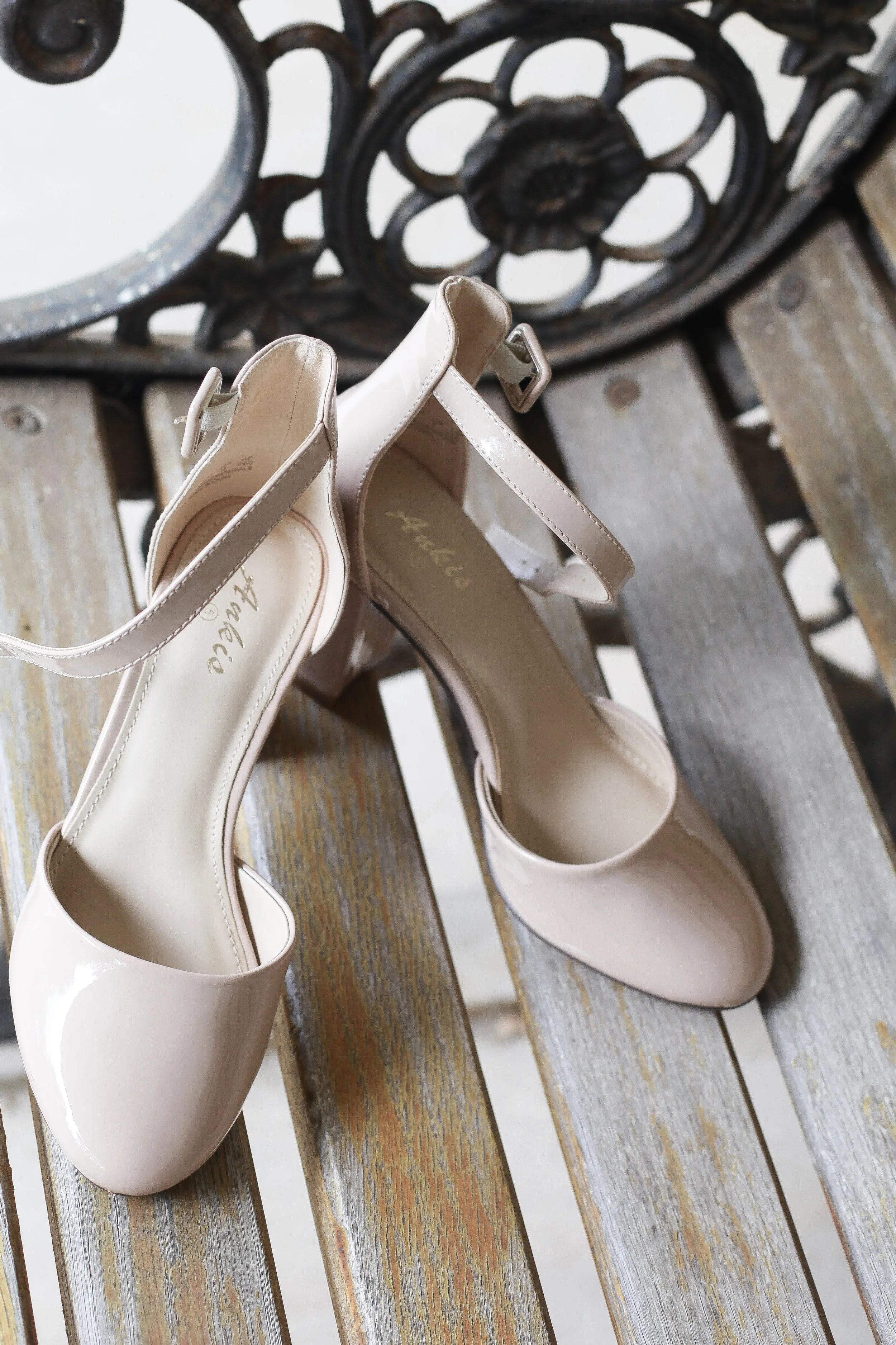 Sarah E Photos - 8 Hour Wedding Photography Coverage - All Professionally Edited Digital Images - Fort Worth, Texas