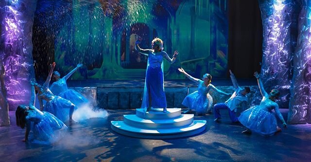 Opening weekend has come and gone, but you can still feel the Disney magic floating around!
Only 6 shows left and we're selling out quickly! Get in on the magic by securing your seats at studio410.ca ❄️