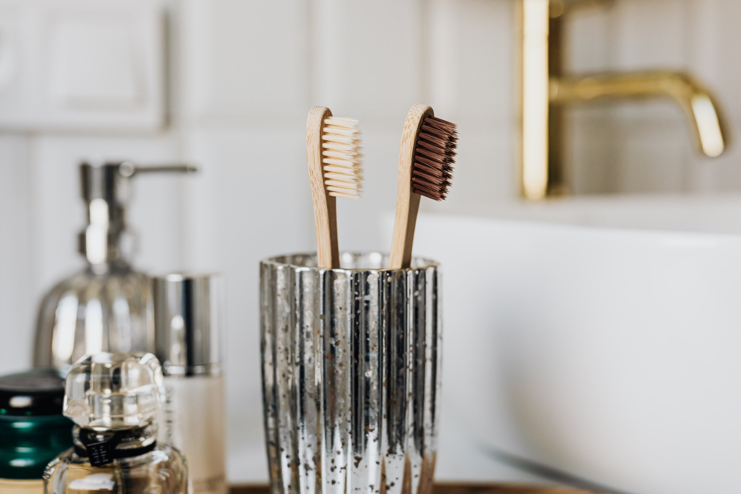 Keep Your Toothbrush Clean and Healthy: Tips for Proper Maintenance