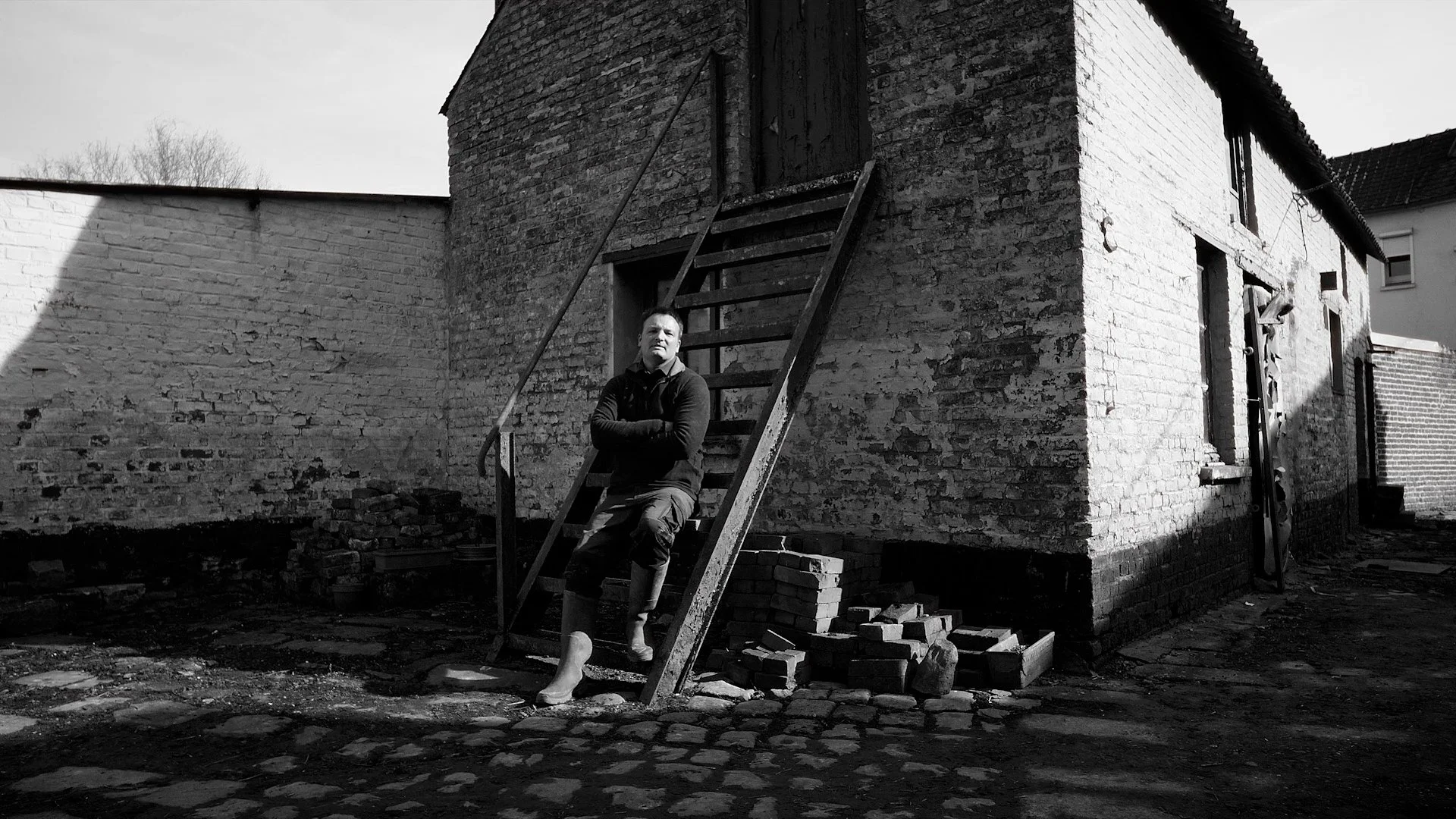 APEF_En pleine terre.00_00_30_24.Still005.jpg