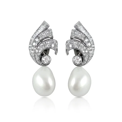 Bulgari+diamond+and+pearl++earrings+copy.jpg