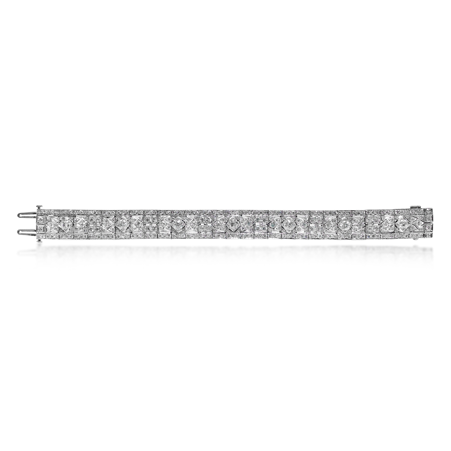 A DIAMOND BRACELET  