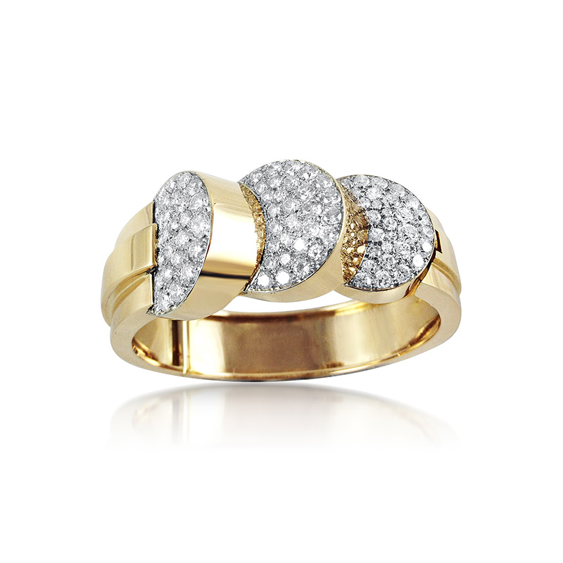 AN ART DECO DIAMOND AND ROSE GOLD BANGLE, CIRCA 1935  