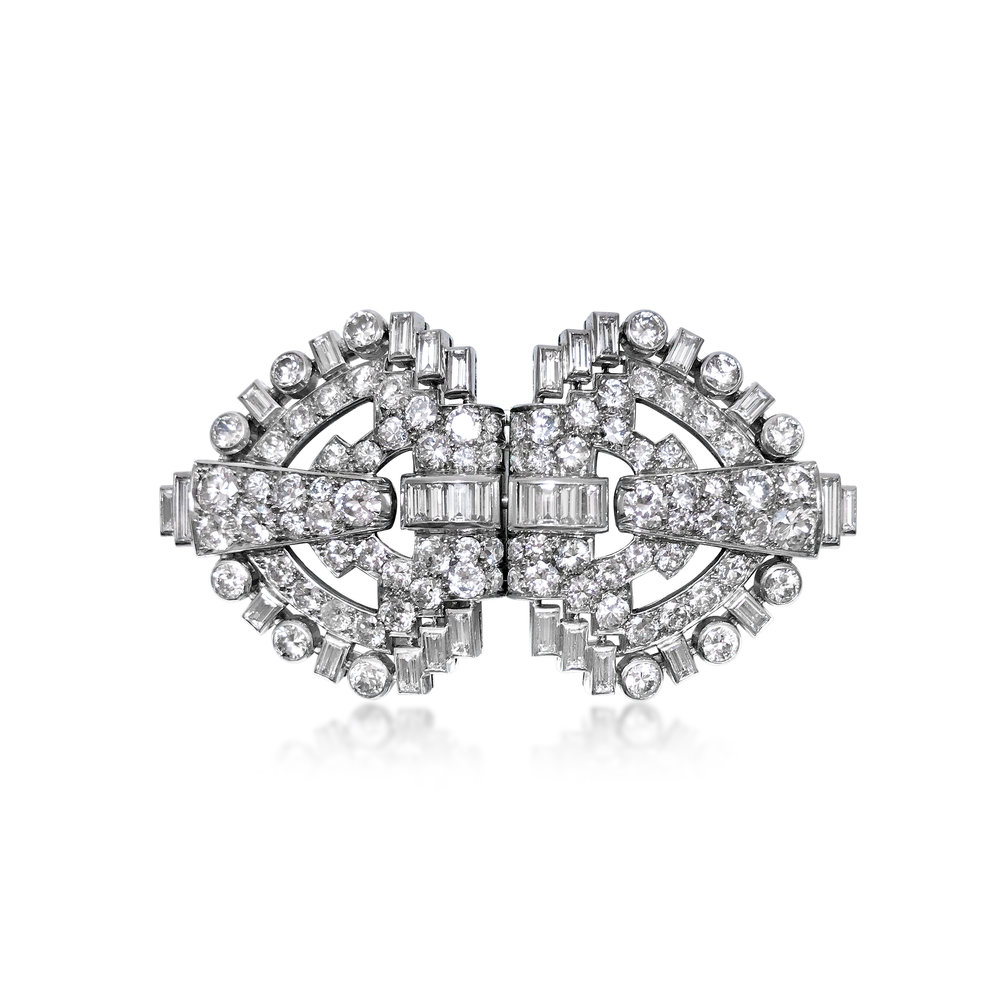 AN ART DECO DIAMOND AND PLATINUM DOUBLE CLIP BROOCH, CIRCA 1925 - SOLD