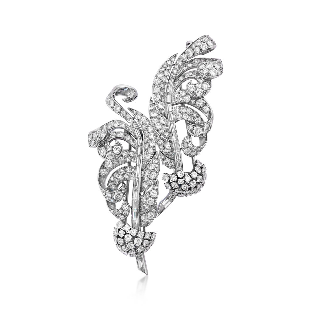 A DIAMOND AND PLATINUM FEATHER DOUBLE CLIP BROOCH - SOLD