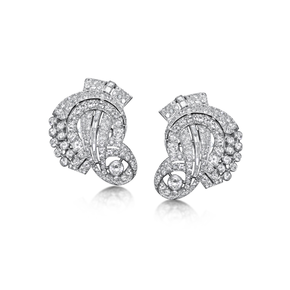 A DIAMOND DOUBLE CLIP BROOCH - SOLD