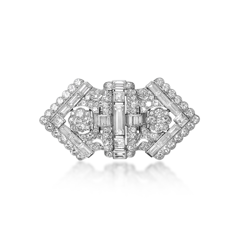 AN ART DECO DIAMOND AND PLATINUM DOUBLE CLIP BROOCH, CIRCA 1920S - SOLD
