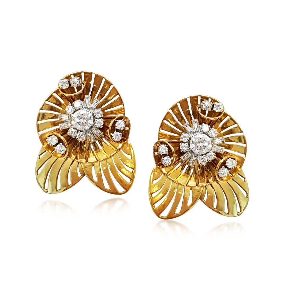 EA178%3A190418+Retro+gold+and+diamond+floral+motif+earclips+c+1945.jpg