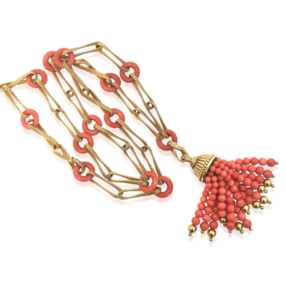 TN-NOBM18_CO-272_A+gold+and+coral+sautoir.jpg,