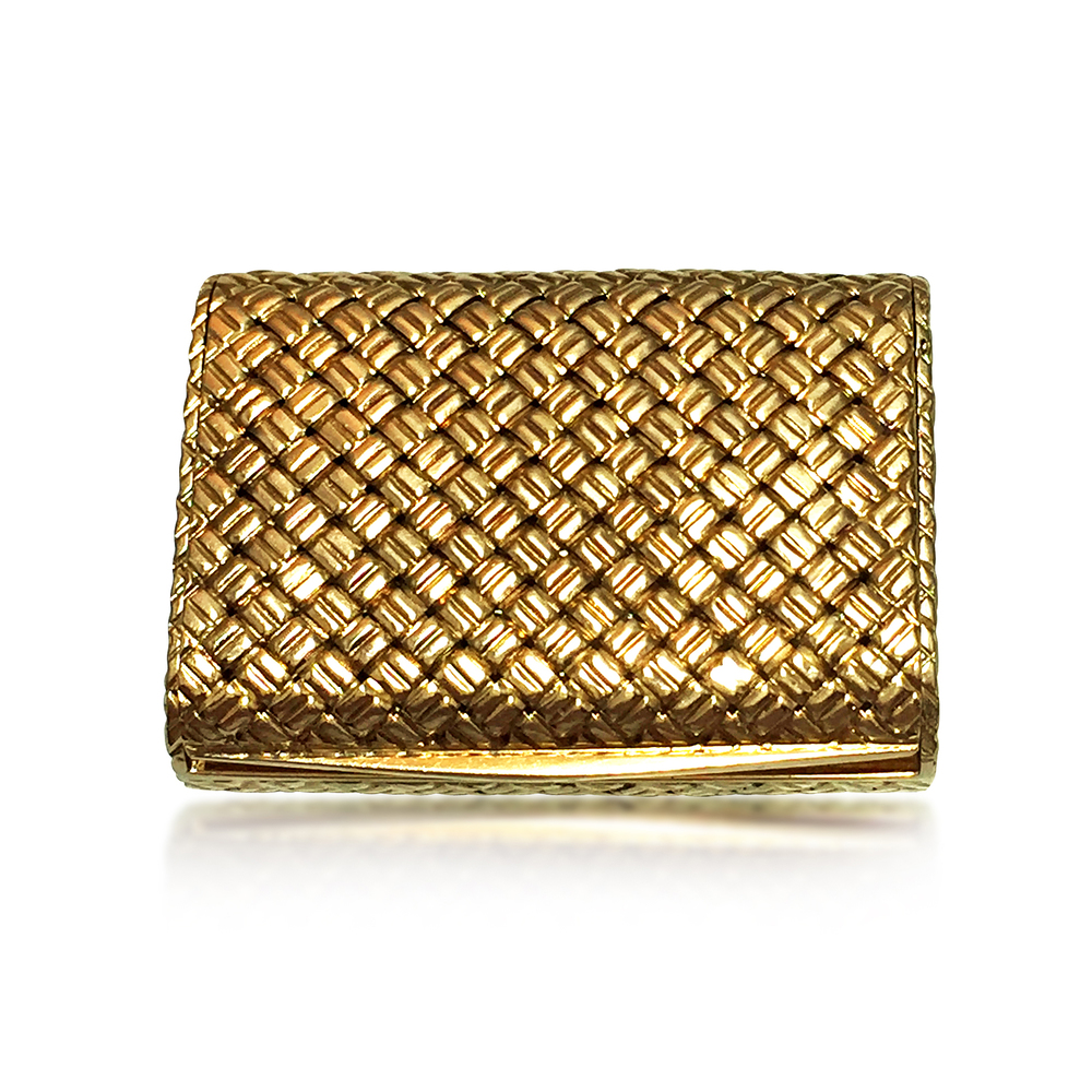 AN 18K "VANNERIE" PILL BOX, BY VAN CLEEF &amp; ARPELS  