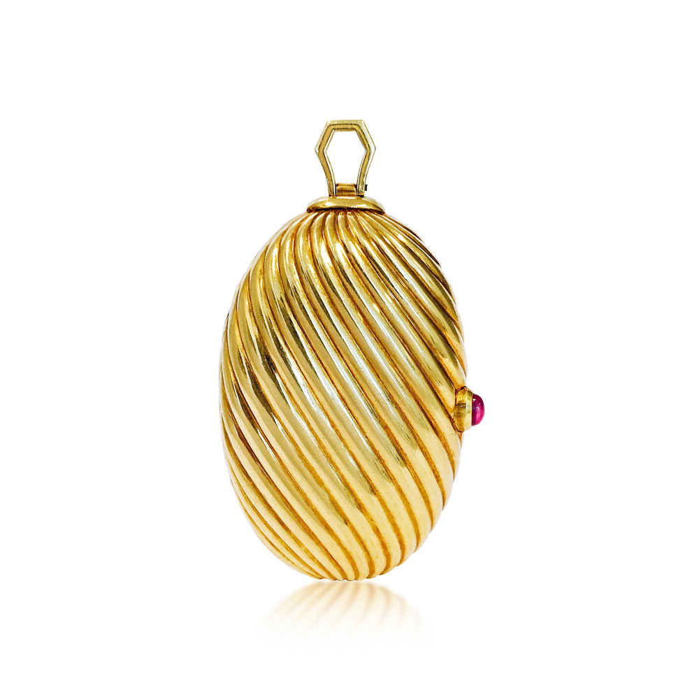 AN 18K GOLD PILLBOX, BY BULGARI  