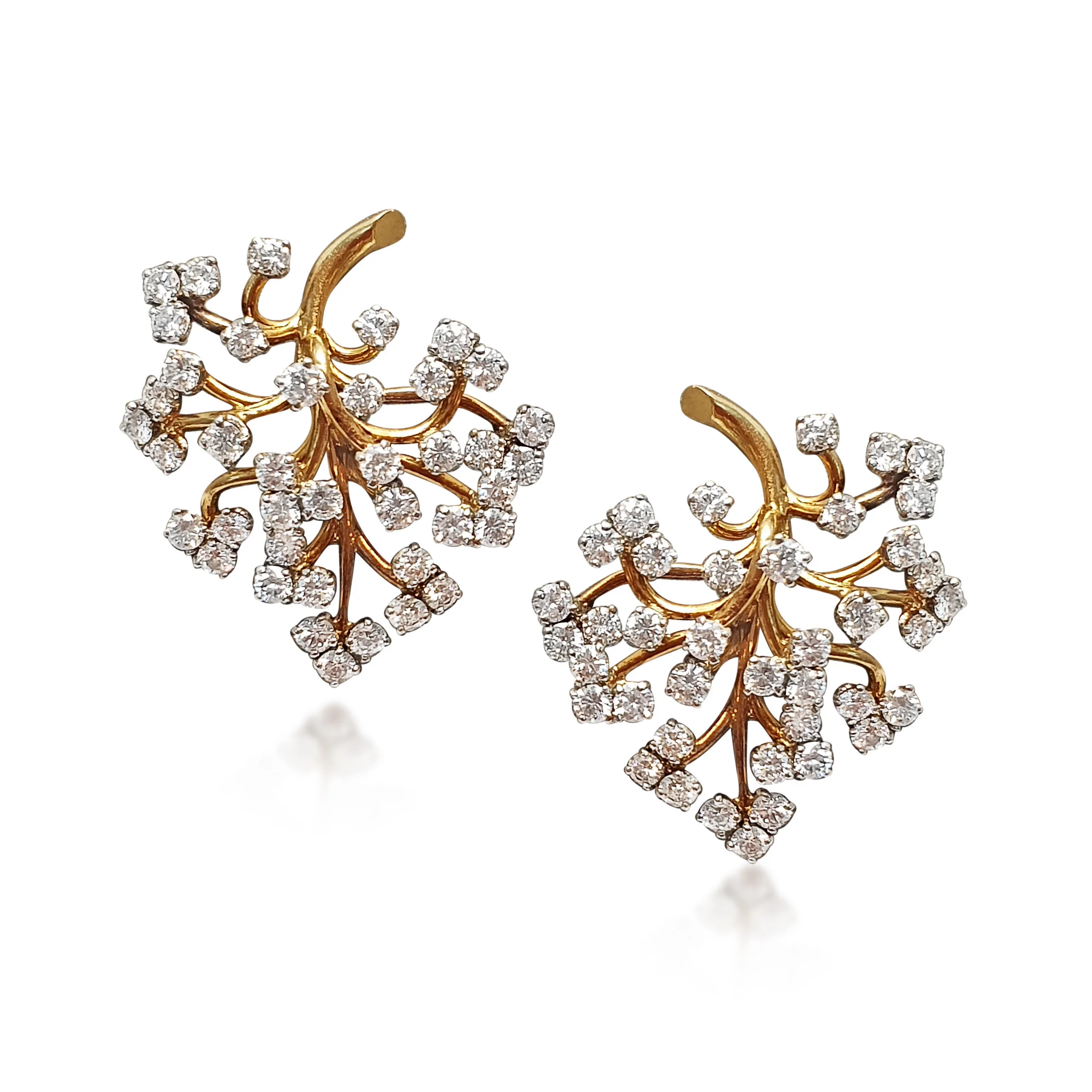 EA208:221019 18K Gold and Dia %22Capillaire%22 Earclilps by VCA .jpg