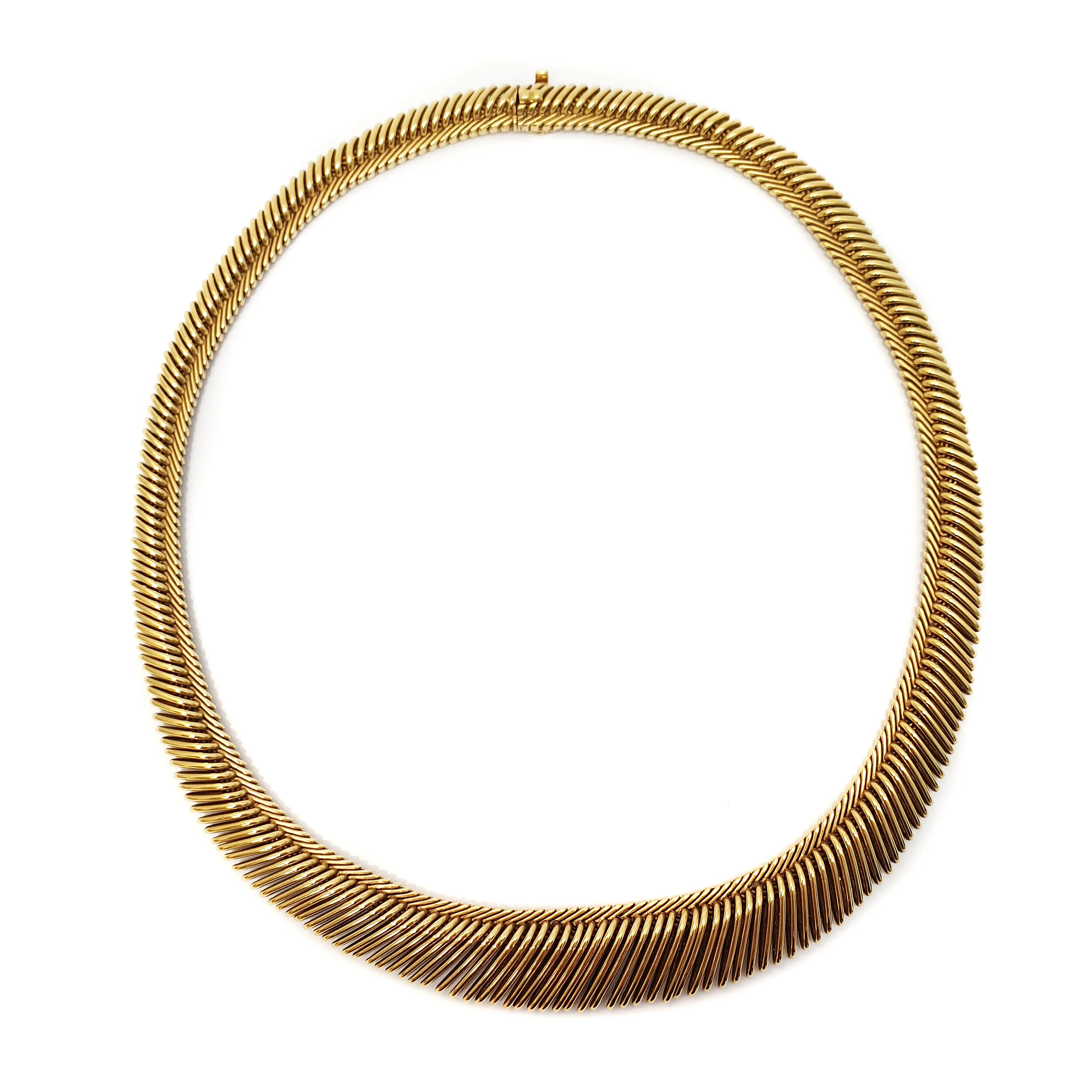 NK95:191024 Gold Fringe Necklace by VCA.jpg