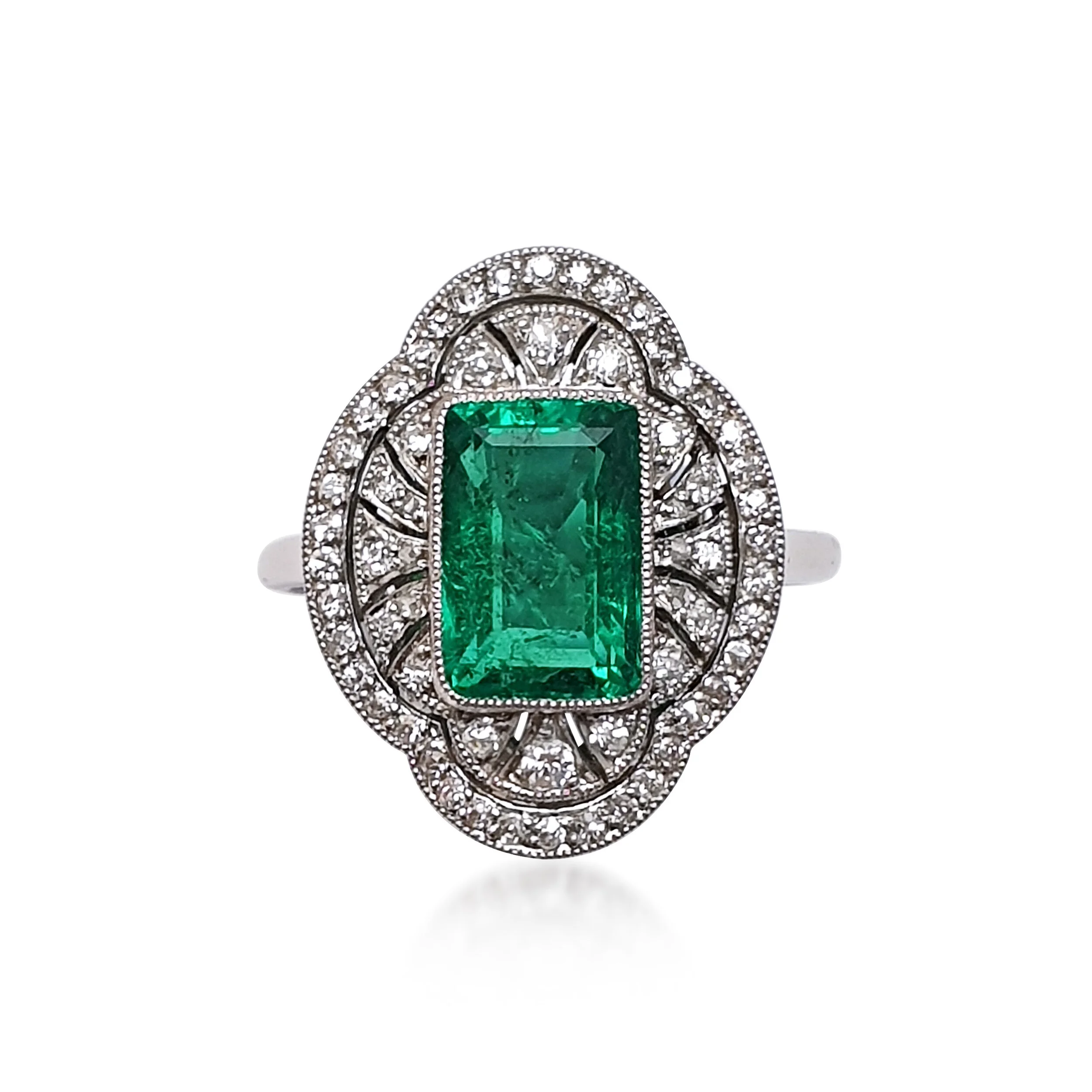 RI169:200105 An Art Deco Colombian Emerald Ring.jpg
