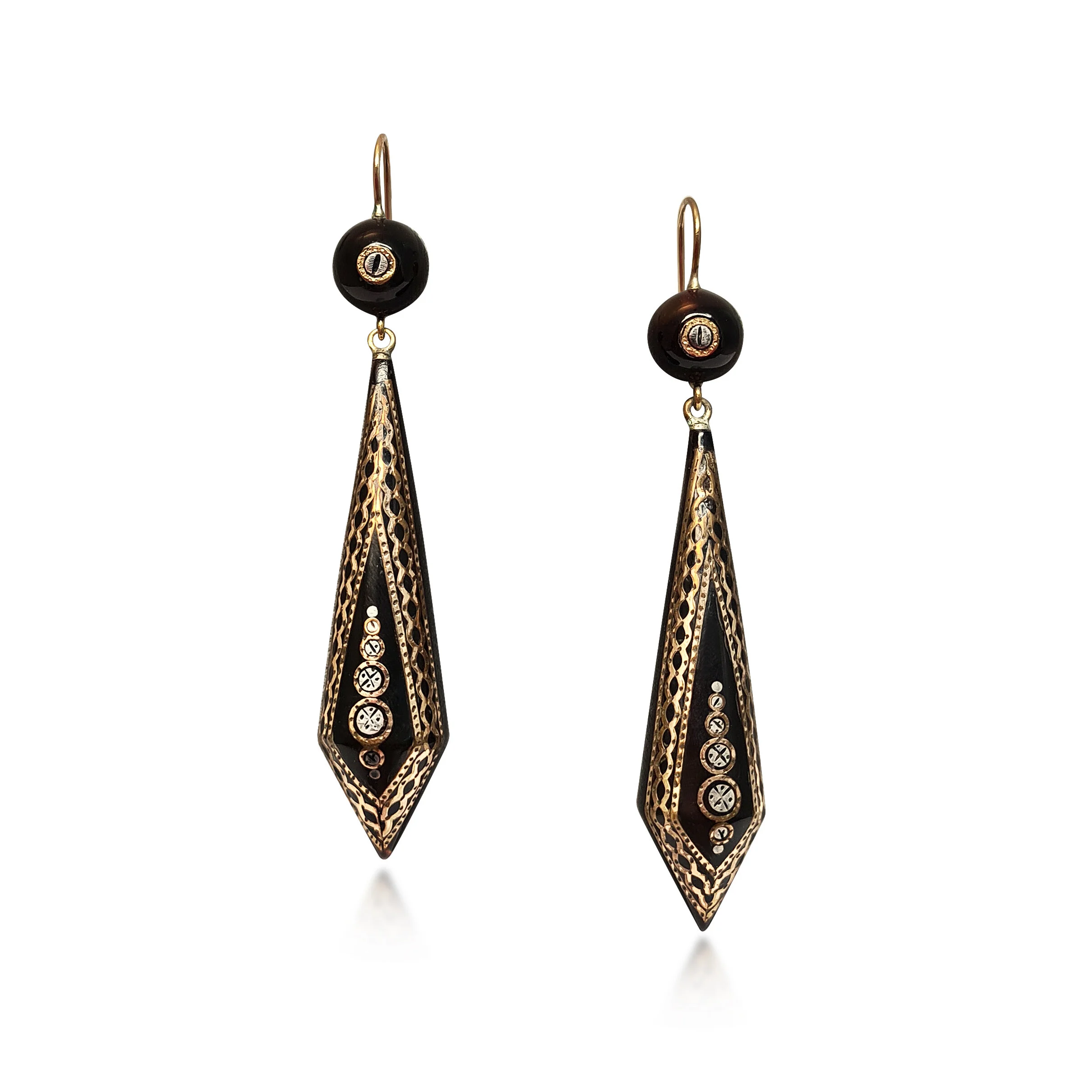 EA256:200915 A Pair of Antique Pique Earrings circa 1880.jpg