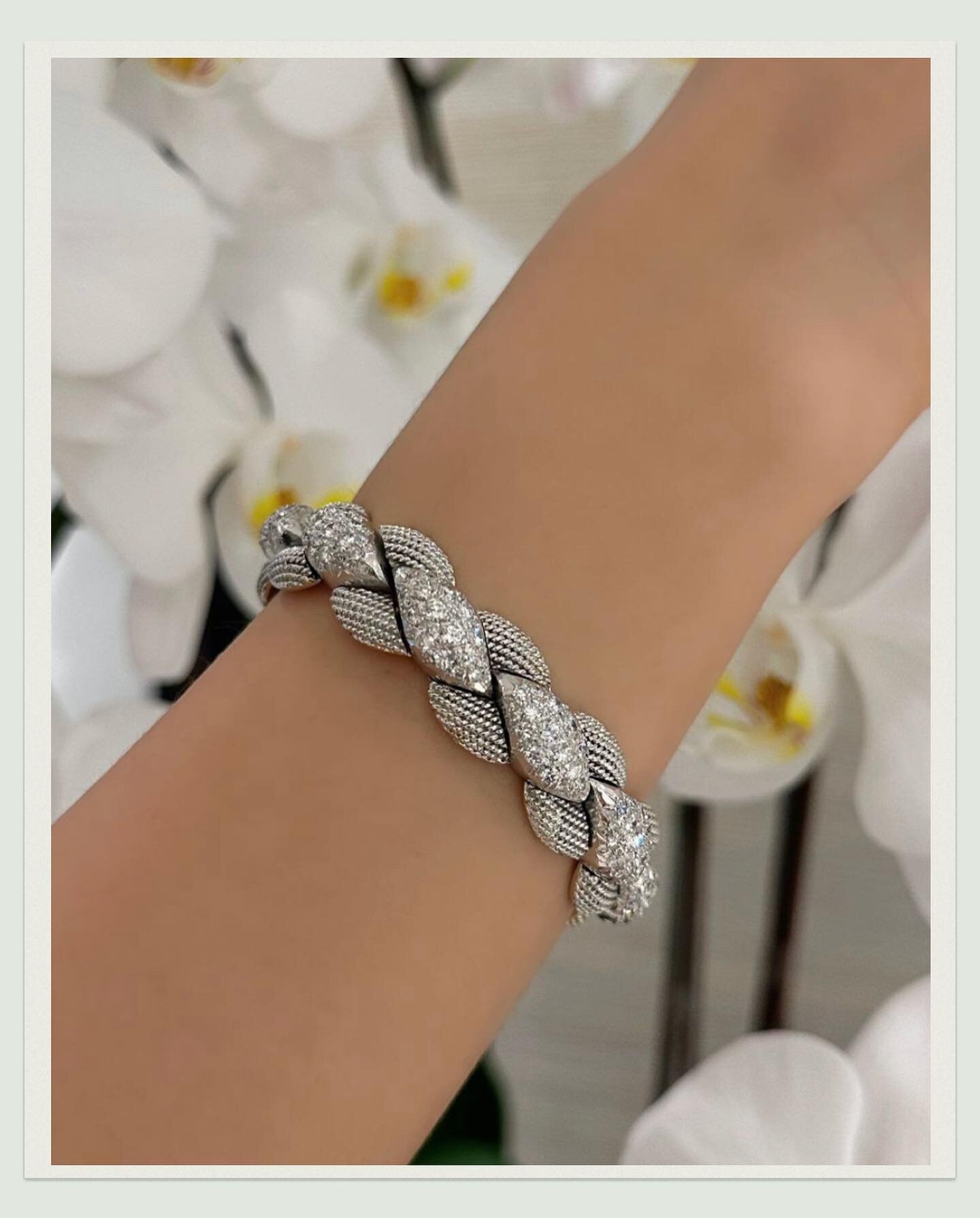 We would take this rare Sterl&eacute; platinum and diamond bracelet from the 60&rsquo;s over a diamond tennis bracelet anytime. Wouldn&rsquo;t you? Available for sale @revivaljewels 

#sterle #sterl&eacute; #sterleparis #frenchjewellery #platinumbrac