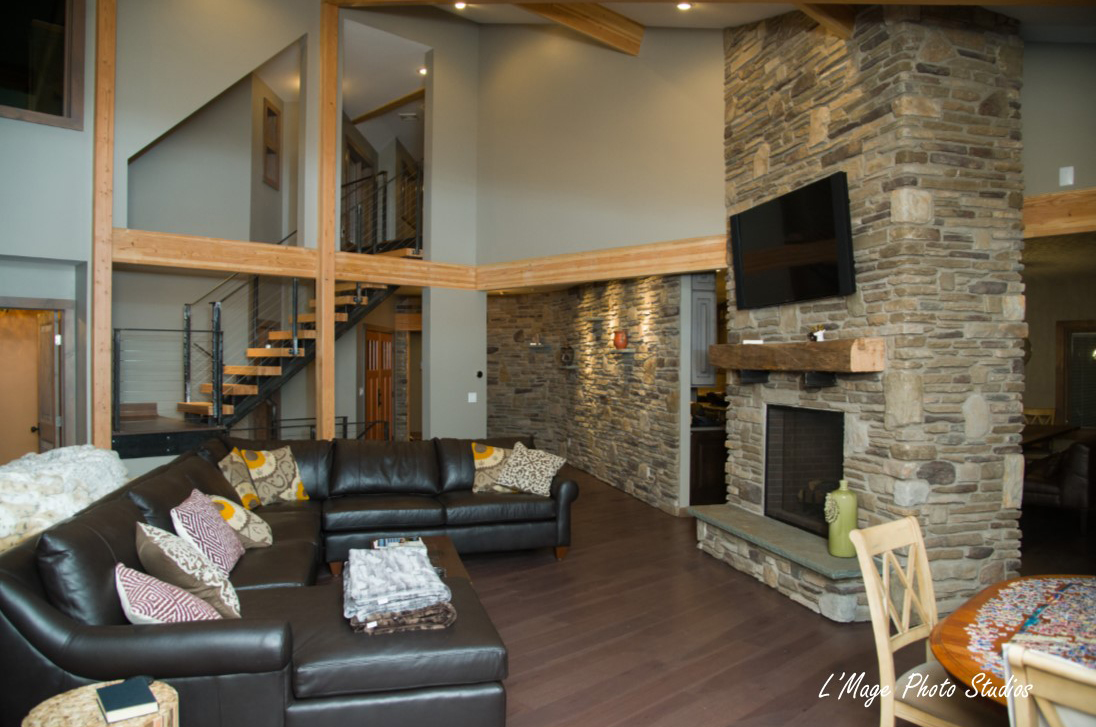 Belles Living Room 2 photo credit cropped.jpg