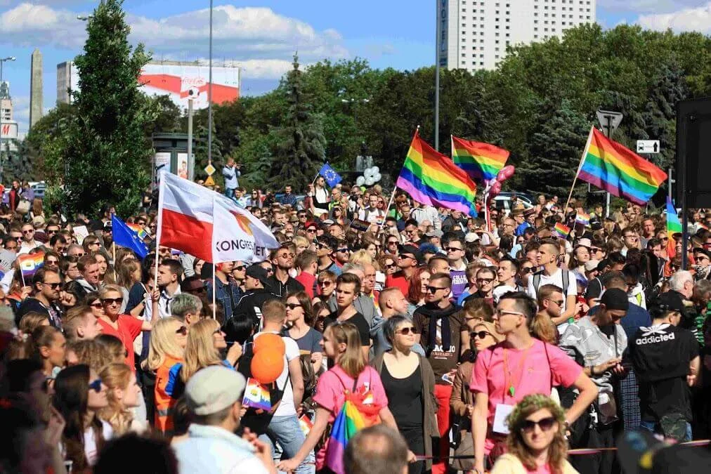 equality_parade_warsaw_2016-1.jpg