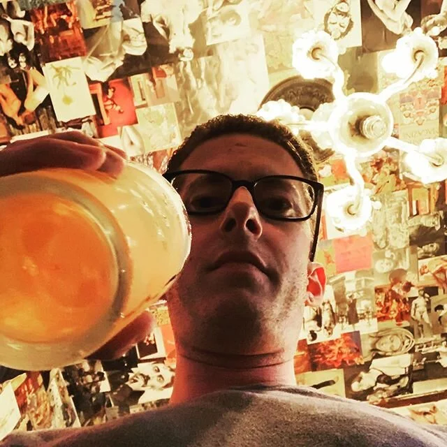 I like this place. Grab a beer and some grub @themablesrq

#sarasota #sarasotaflorida #srqbeerscene #floridacraftbeer #drinklocal #srq #ringlingcollege #ringlingcollegeofartanddesign #srq #downtownsrq #artbar #themablesrq #lovewhereyoulive #indianbea