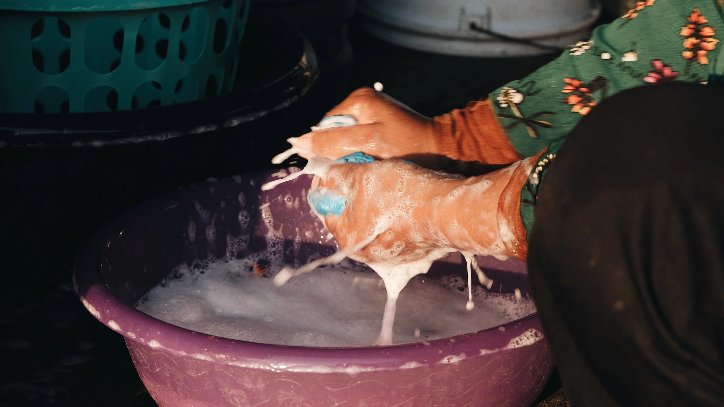 29_CastanedaLee_BoukkakLaundry.JPG