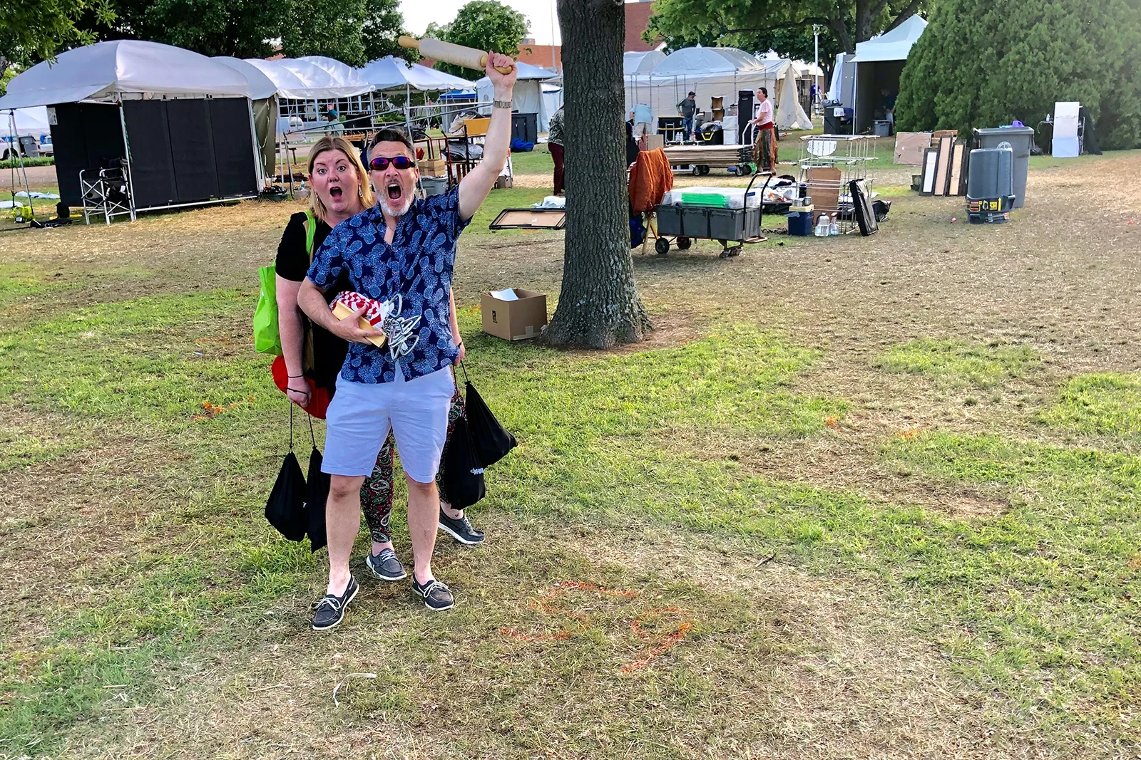 The awesome Neil & Lacy after helping me pack up my tent!