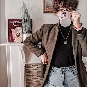 https://www.instagram.com/timorous.me/