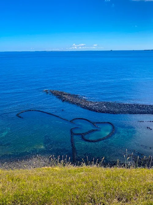 Penghu Taiwan Slow Travel Guide Twin Hearts Stone Weir.jpg