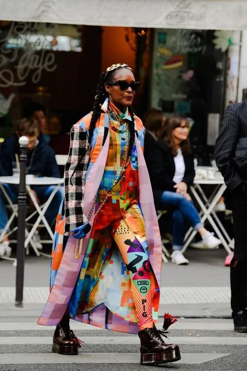 mismatch dress code for ladies Day Ideas (Plus Tips Styling Mismatched Outfits) self-portrait