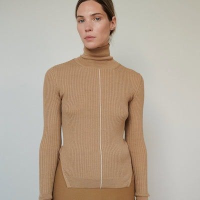 Fall Capsule Wardrobe Austeja Merino Top.jpg