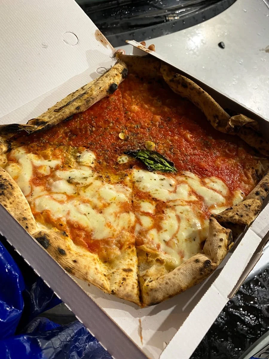 What to eat in Naples - pizza.jpg