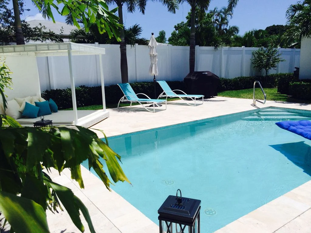 athena-pool2.jpg