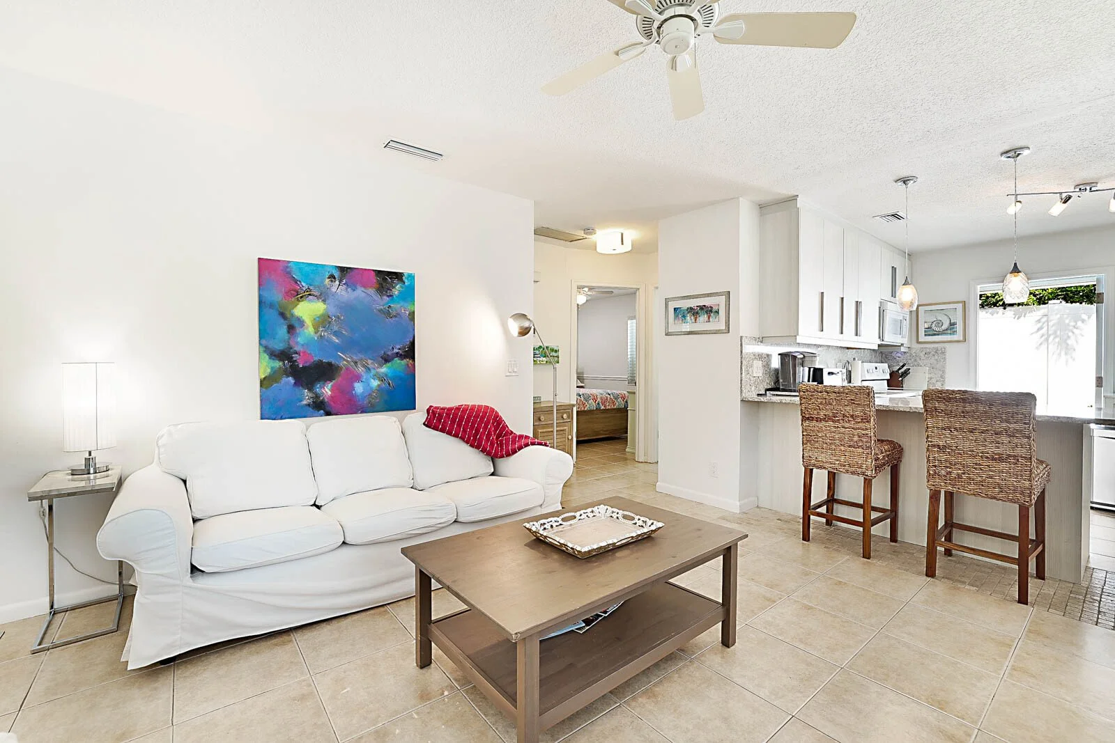 03_338_NE_7th_Avenue3_mls.jpg