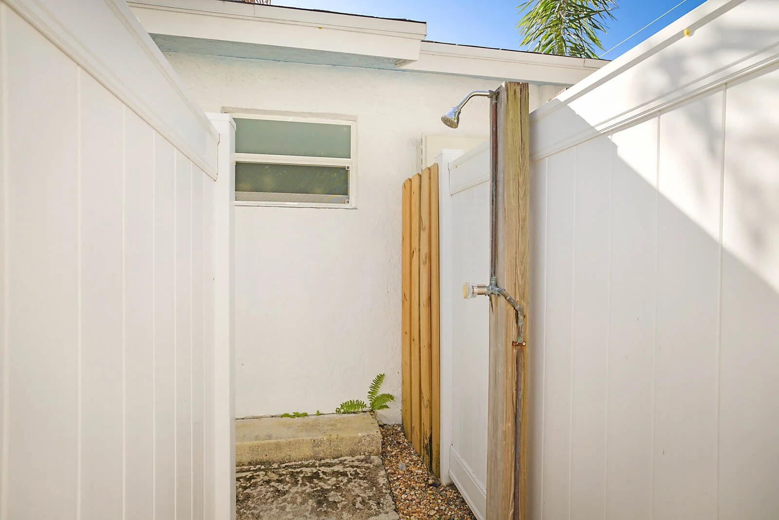 18_338_NE_7th_Avenue18_mls.jpg