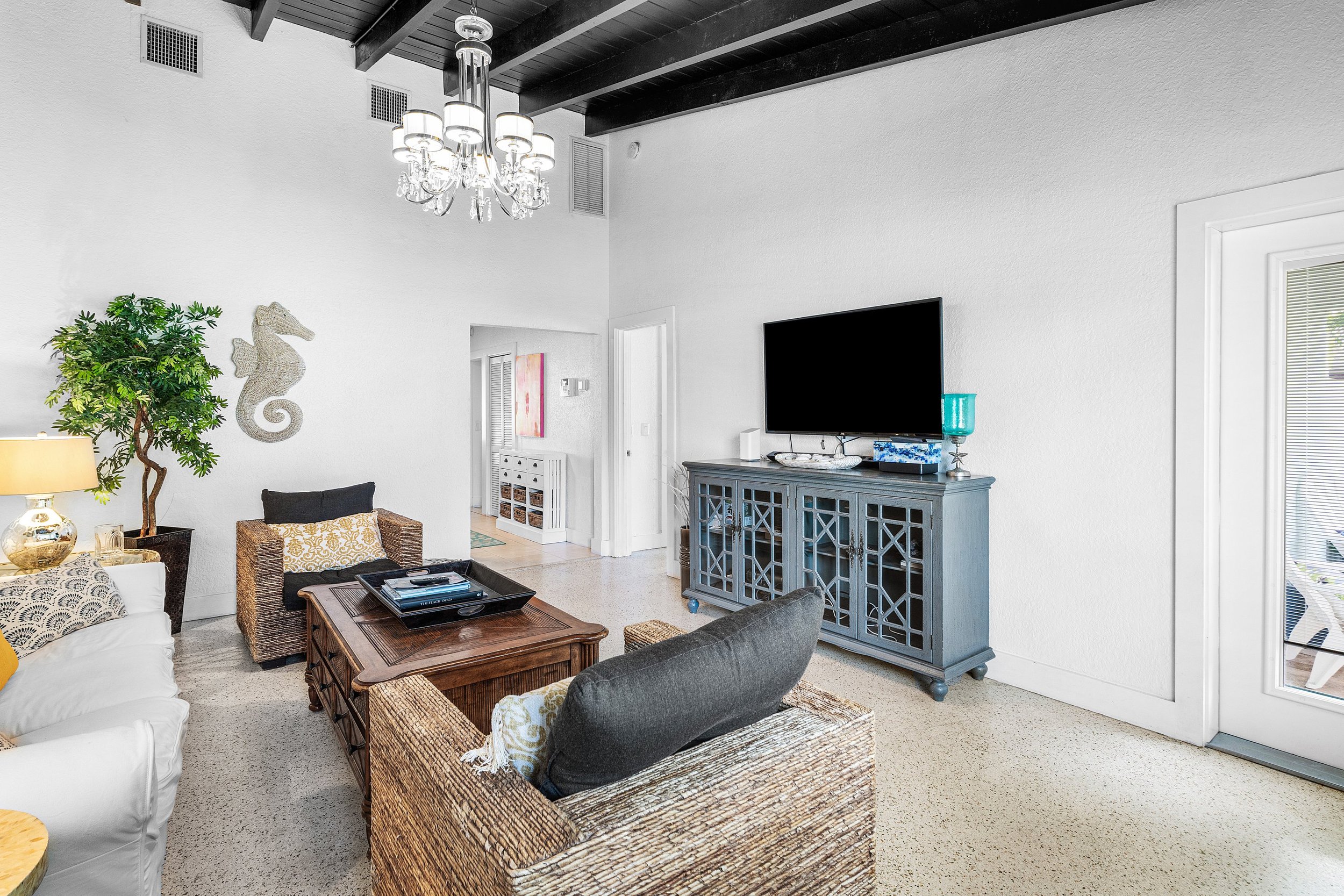 009-342Northeast7thAvenue-DelrayBeach-FL-33483-SMALL.jpg