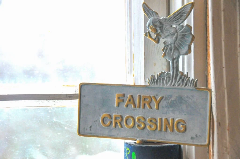 tuomisto-fairy-crossing.jpg