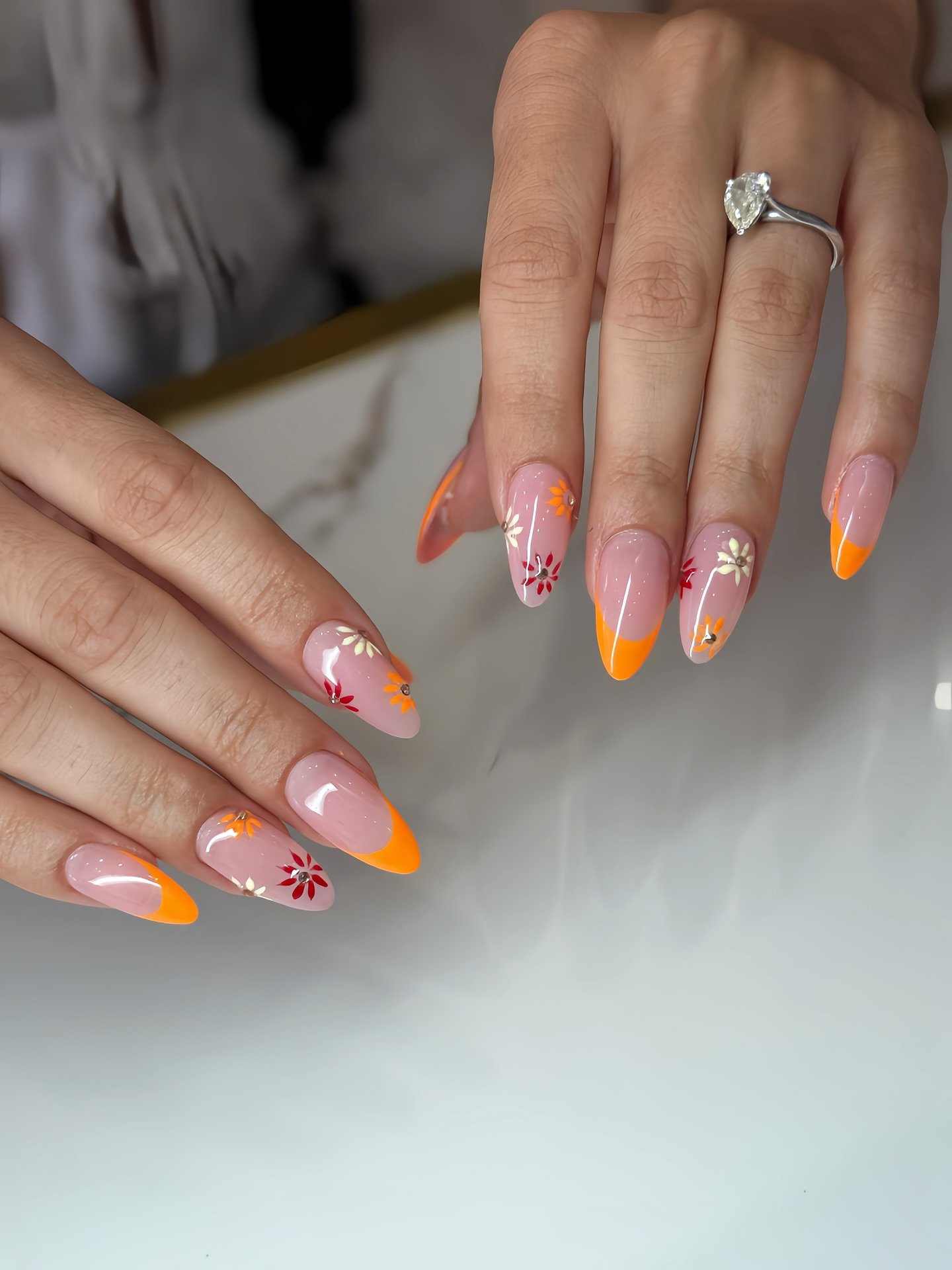 Nail artist 🎨: Danny 

Walk-in welcome!! For appointment:
📱📞Text/call: 📍Sunset: (323)845-0962📍Selma: (323)681-5553
💻www.colorcoatla.com
 Biz hours: M-Sat: 10am-7:30pm || Sun: 10am-5pm

#nailart&nbsp;#HollywoodNails&nbsp;#naildesign&nbsp;#nailst