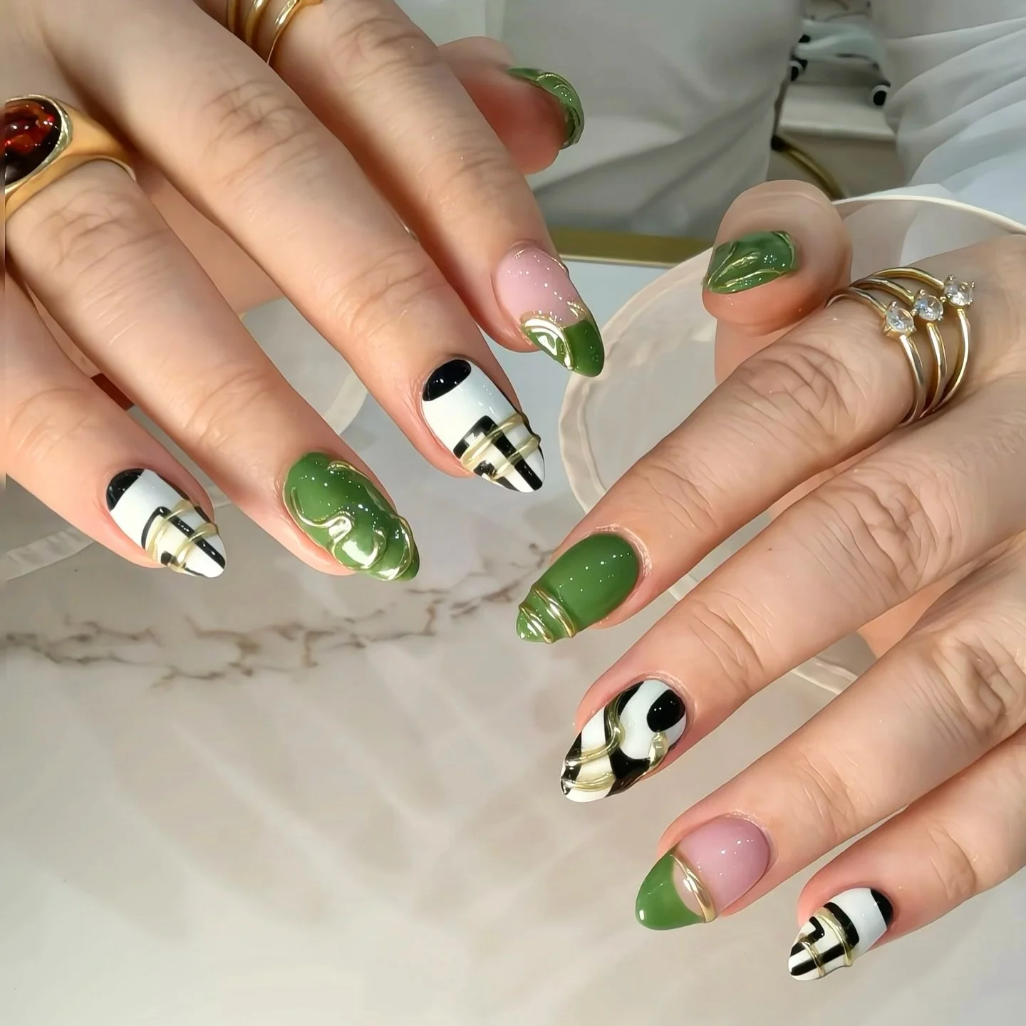 ✨designed to noticed ✨

Walk-ins welcome!
📞 Text/call to book:
&mdash; 📍 Sunset: (323) 845-0962
&mdash; 📍 Selma: (323) 681-5553
💻 www.colorcoatla.com (www.colorcoatla.com)
🕒 Hours: Mon&ndash;Sat 10am&ndash;7:30pm | Sun 10am&ndash;5pm

💅 Set by 